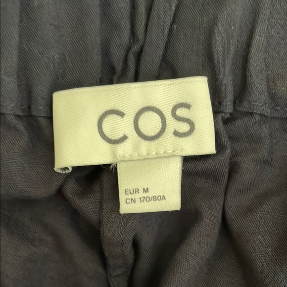 COS Drawstring Shorts - Picture 3 of 4